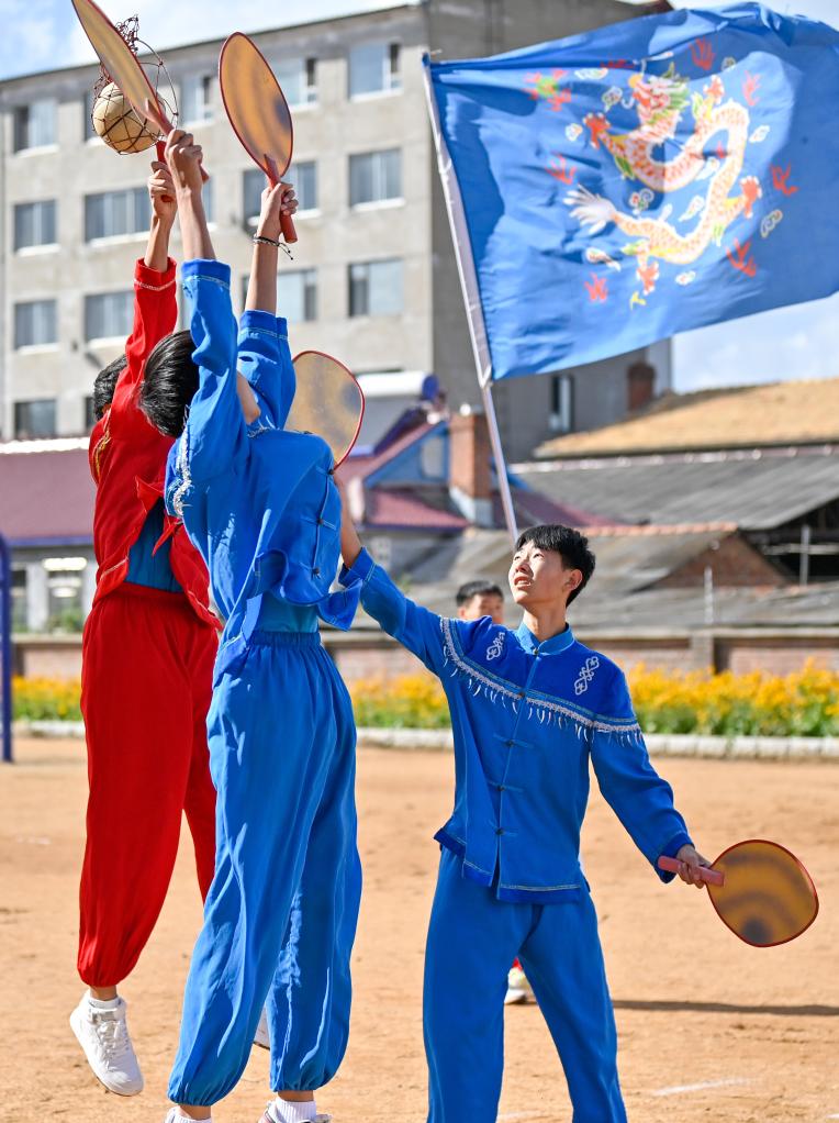 化中华丨珍, 中学学生在, cn