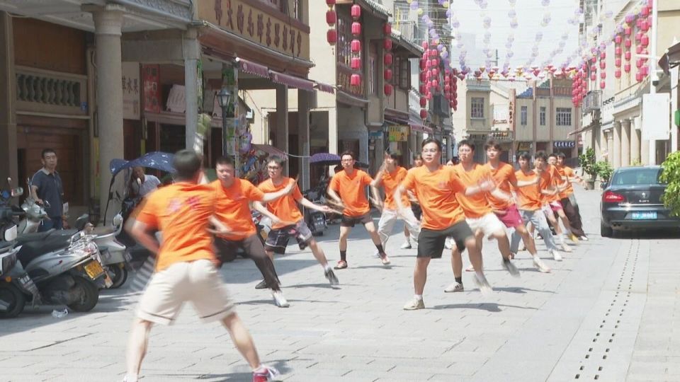 点燃了人们